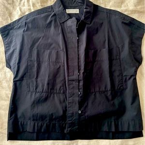 Everlane The Short Sleeve Box Shirt in Black, size XS